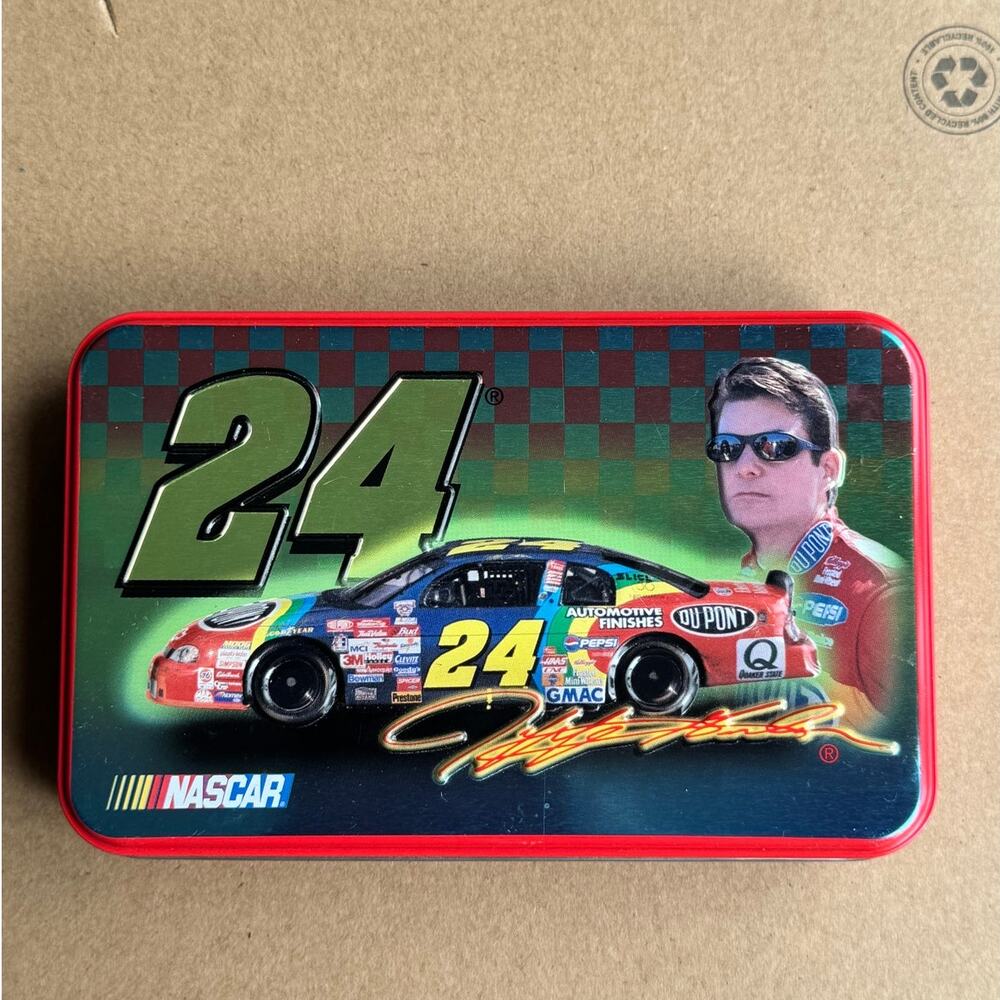 eff Gordon #24 NASCAR Limited Edition Collector Tin w/ 2 Playing Card Decks